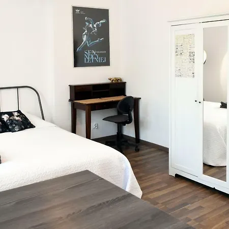 Old Town דירה ורשה